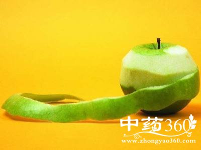 苹果皮的神奇功效 预防嘴唇干燥开裂