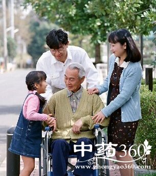 老年养生,每天做到这“十练”老得慢