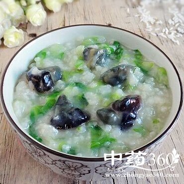 如何生津润燥,生津润燥排骨皮蛋粥的做法