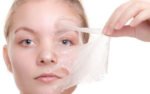 美容补水≠保湿 保湿补水这么做才正确 保湿和补水的区别是什么 保湿补水怎么做 怎样给皮肤补水