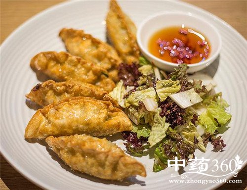 盐水的功效竟有这么多 真不可思议