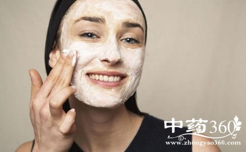 早晚都要护肤吗 早晚护肤的好处 早晚护肤的小贴士