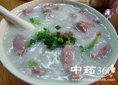 可以与参汤媲美的“米油” 俗称粥油