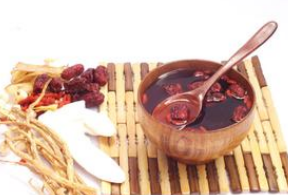 ���Ƹ�Ѫ�������Ĵ�ƫ��