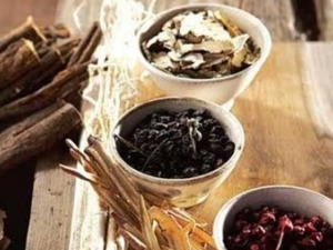 ���ڷ�����ҩ���˸������������  ҩ�Զ����˸�