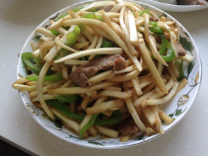 ���׳��������