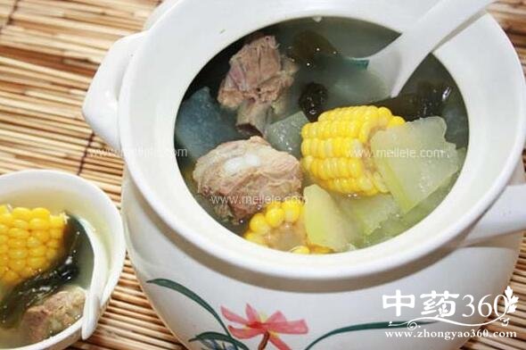 海带排骨汤的功效 奇妙的海陆组合