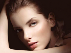 ȸ��Ů���㻹�ڿ����� С�������ȸ��