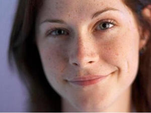 ɫ���γɵ�ԭ�� ����沿ɫ�߳�ʲô��