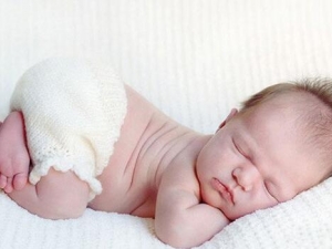 Ӥ���������ע������ ������������չ˱���