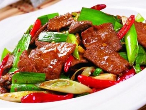 ��Ѫ��ʳ��?Ů�˳����β�Ѫ�����