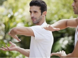 ����������ע������ �����＾��λ���ǰ����