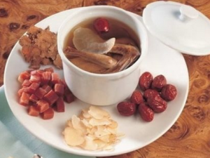 ŮƶѪʲô ƼѪʳ