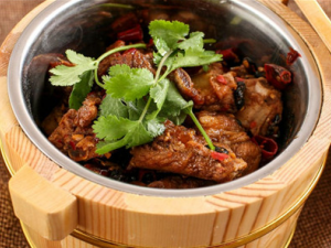 ����ʳ������� �����������С��