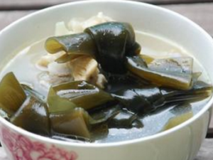 �����Է�����Ӧ������� ���������Է����׵�ƫ��