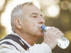 ������ȱˮ�ɵ�������ʧ�� �����˶���ˮ�����彡���ĺô�