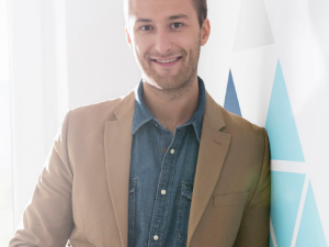 ���Գ���ǰ��������Ӧ��������� ǰ��������������ƫ��