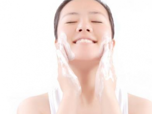 ����ж϶���ȱˮ Ƥ��������Ƥ��������