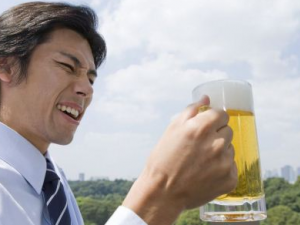 �����ѾƵ�ˮ������Щ �ƺ��Ũ������ܽ����