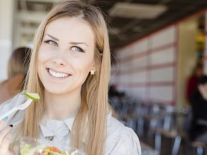 Ӥ�����ǿո������� �ո���ţ�̺���