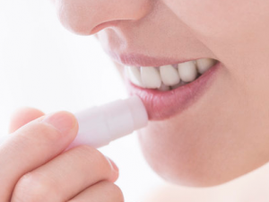 ���඼����Щ���� ��֪����