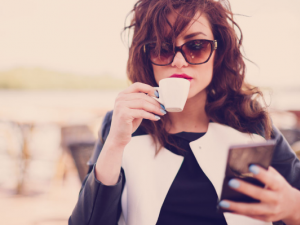 Ů����˯��֮ǰ��һ��ά����E�ĺô�