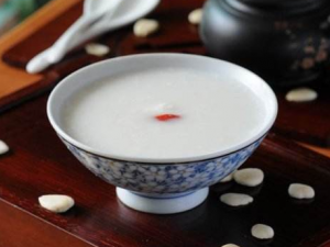 ˯ǰ���ֲ��ᷢ��Ӧ����Щʳ��