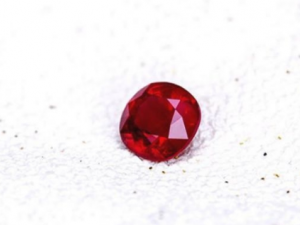 �챦ʯ������������ Ϊʲô�챦ʯ�������ʯ������