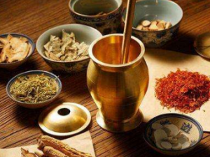 ��ҩ���೤ʱ����ã�һ����ҩ�����˰����