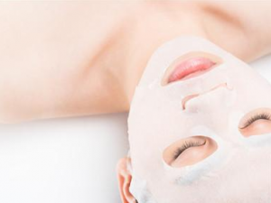 ����Ĥ����ȷ���� �������Ĥ��Ħ���а�ɫ�Ķ�����ʲô