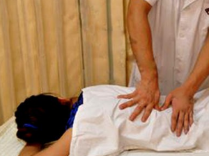 ����ЩѨλ�����˸�ǿ׳