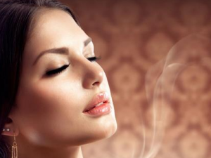 ̰˯��Ů�Խ���������Ӱ��