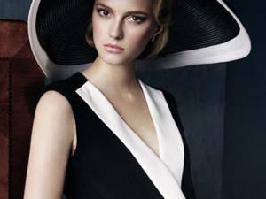 �¾��ڳ�ʲô���� �¾�ʱ�ڵ���Ӧ����γ�