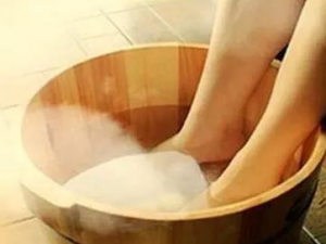 ��ˮ�ݽſɸı���ɫ ��ˮ�ݽ����ɺ���ɫ