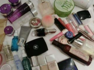 ���ڻ�ױƷ�������� ���ڻ�ױƷ����δ���