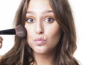 ���ϵİ߸�����ȥ�� ��ҩ�ڵ���ȥ����