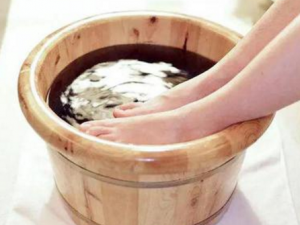 ��ҩ�ݽ��н��� ��θ���֢״ѡ����ҩ