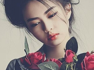 Ů�����ӵ�����׷�ɫ ��ҽ�ڵ������������ü���