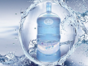 Ͱװˮ�����ȸ����� ͰװˮΪ�β��ܳ��ʺ���