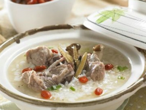 Ů�Գ�����Щʳ��������