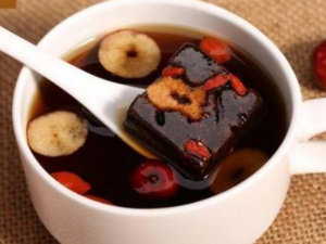 ������ɫ����ô���� ��ҩ�跽���㵭������ɫ��