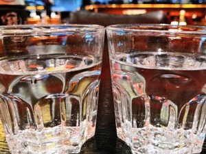 6���˲��˹�����ˮ һ����������