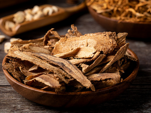 Ů�˳Ե���Ҫע��ʲô �¾��ڼ��ܳԵ�����