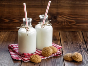 ţ�̲��������˶��ܺȵ� С���������Щ�˲��ܺ�ţ��