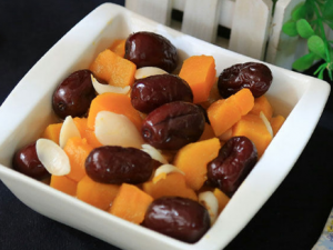 ������Ѫ����ӵ�к���ɫ