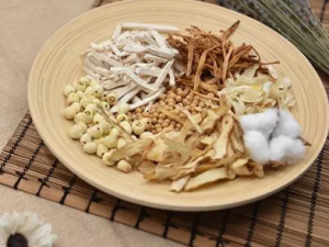 �������ղ���ô�� Ů���������ղ�������ɽ����������