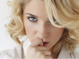 ��ɫ������θ��� ��ɫ������ʲôԭ���µ�