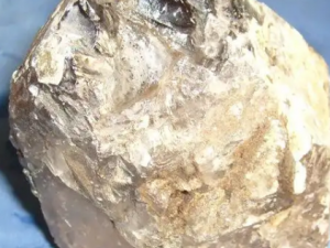 ����ʯ�Ĺ�Ч ����ʯ����ʪȥ��