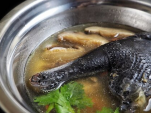 Ů��Ӧ����ε������� ����������Щ֢״