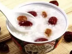 ţ�̲�������Щˮ��ͬʳ ��ţ��ʱǧ������Щˮ��